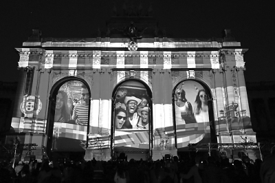 布鲁塞尔:大型声光表演纪念两德统一25周年