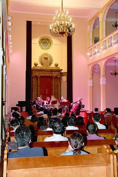 ����������ʷ�������س��м���