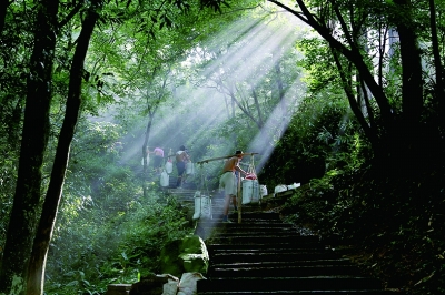 两岸画廊一河诗——秋浦河