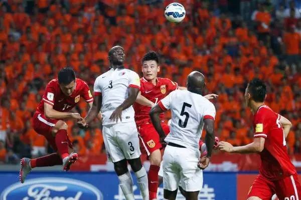 整个2015年,国足是如何一步步走向堕落,真是虐