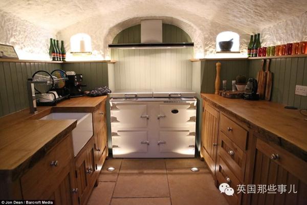 英国总裁60万买下个2.5亿年前的山洞.来感受下