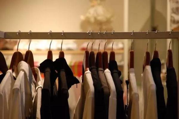 小伙为体面过年 盗刷前女友银行卡买新衣被拘