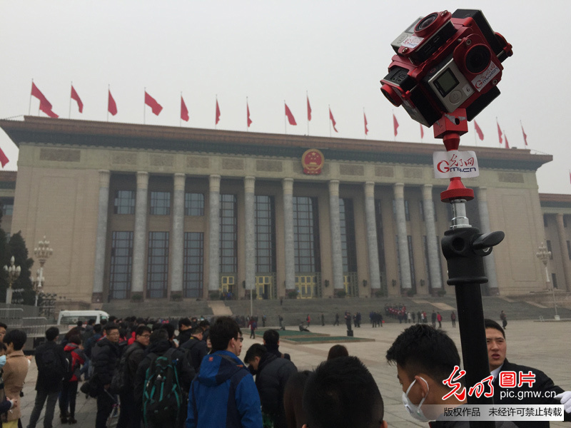 全国人大会议新闻发布会召开(7)_两会猎豹推送