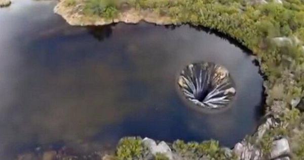 葡萄牙现地球破洞 不断涌入的湖水流向哪里?