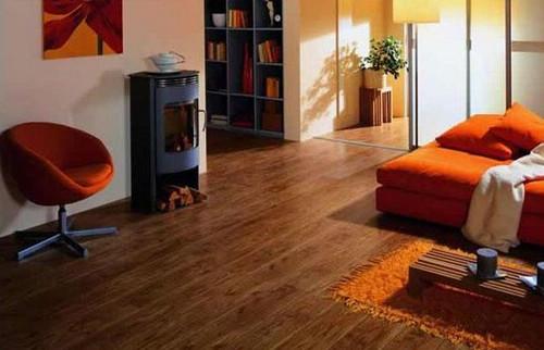 买楠竹地板被掉包 消费者诉至法院 _360onebo