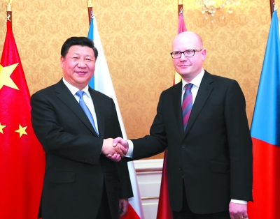 习近平会见捷克总理索博特卡