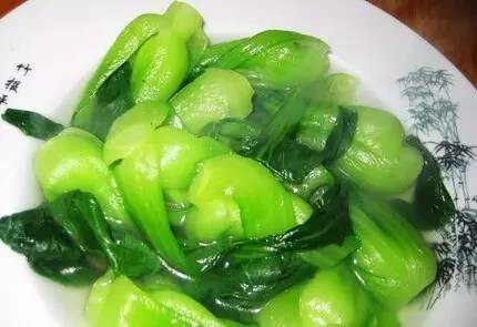 什么鬼丨女生爱吃水煮青菜﹐居然变成老太太﹗