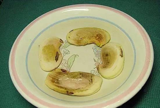 【神奇】吃完的芒果别扔,一位姑娘做了这件事