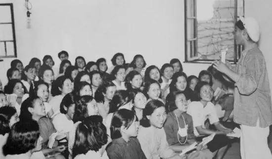 北京解放后,八大胡同里那3000名妓女去哪儿了