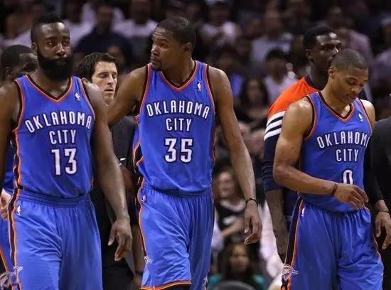 场上多烂都无所谓,但哈登场下一句话却暴露了