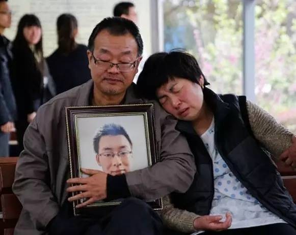 魏则西之死：谁该受到指责？