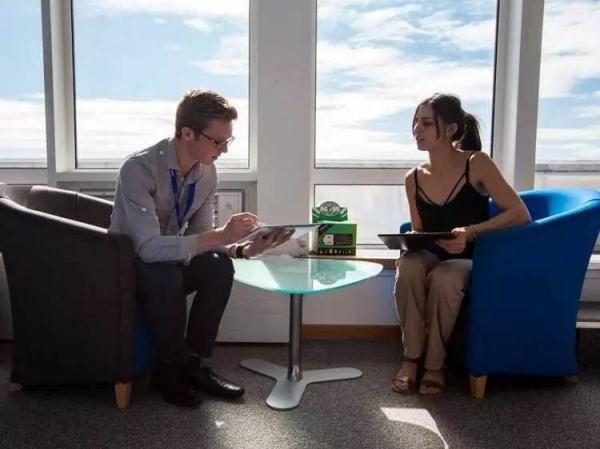 做了这些工作的姑娘们都赚到了 | 女性薪资水平