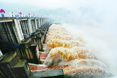 看紧位于长江流域的汛期主雨带(1)