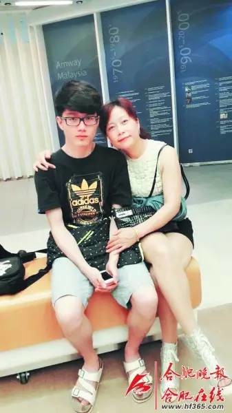 危急一刻，這母子倆的選擇讓很多人汗顏！