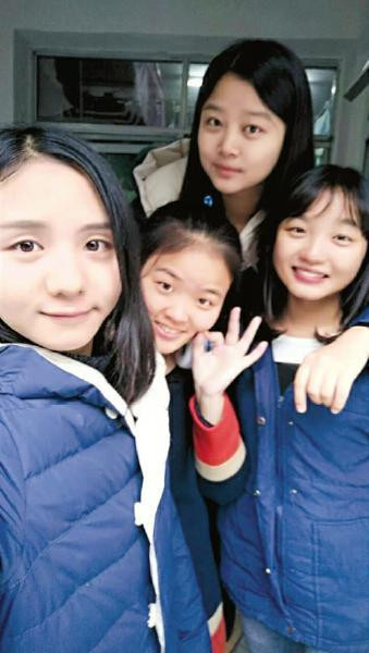 内江美女"学霸宿舍" 四姐妹花考研齐登榜