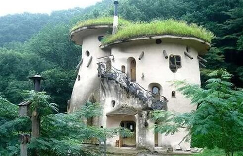 鞋屋、猫屋、颠倒屋…让人跌破眼镜的奇葩房子