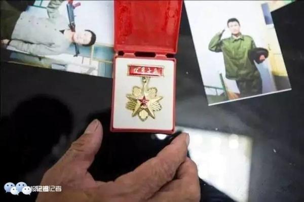 点烛！马里太暗，请照亮战友申亮亮回家的路