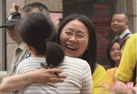 专家解析高考卷 | 作文发挥空间大,数学上手易深