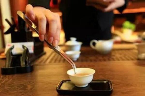你不可不知的&ldquo;商务用茶礼仪&rdquo;