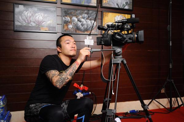 《奔跑吧兄弟》VJ大揭秘:我们就是要和MC融为