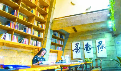 南京新添一所城墙书吧