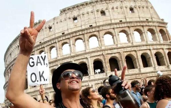 互联网品牌玩大了&nbsp;大众点评推出了同志版！