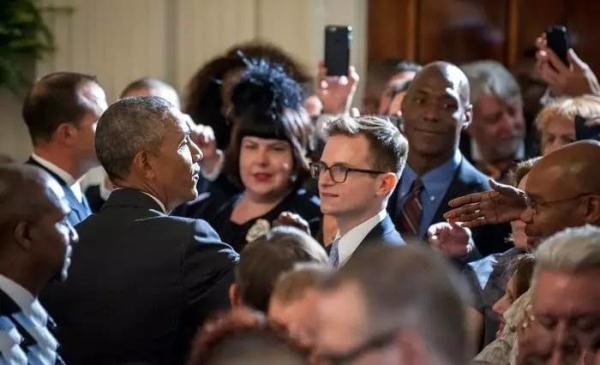 互联网品牌玩大了&nbsp;大众点评推出了同志版！