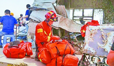 燃起希望的“三色”