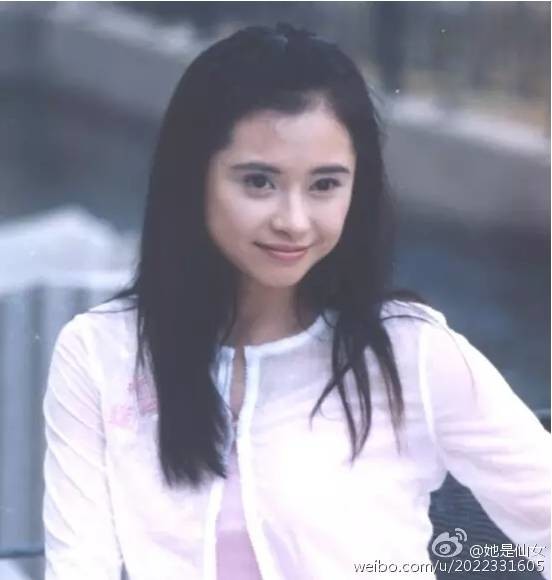 她曾是最美“尼姑”，与吴彦祖拍过感情戏，如今年过四旬美得像少女…