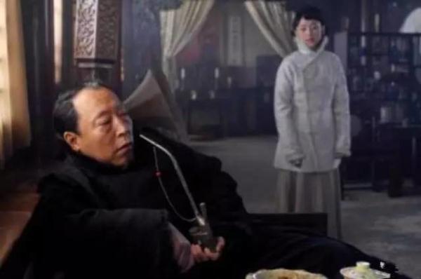 他被称老戏骨影视黄金配角 总被误认是倪妮的爹 _即时新闻 _光明网