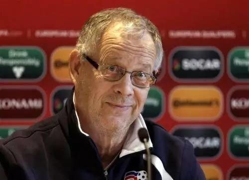 冰岛火了!只能找到23名男人踢球的它,赢了英格