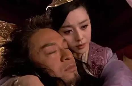 无论发型服饰范爷的妲己输给了10年前的自己