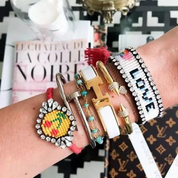 你与她们的沙滩装之间&nbsp;还差这几件首饰