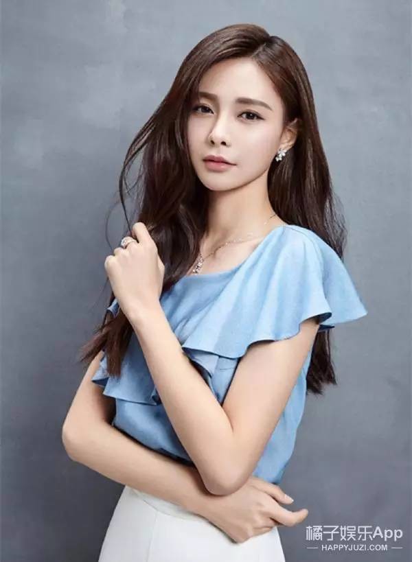 当沈梦辰没了刘海,我好像看到了angelababy!