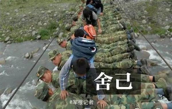 怕明天人太多堵塞路线﹐所以今天先祝你节日快