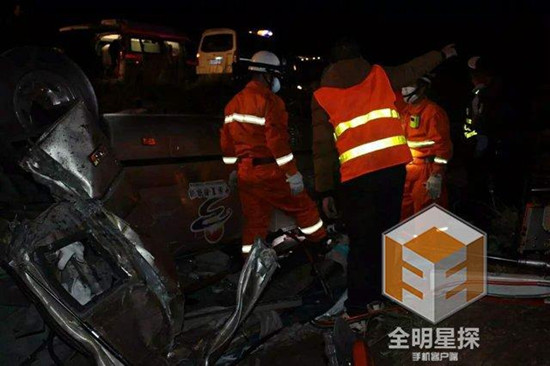 电影人西宁遭遇惨烈车祸女演员俞露不幸遇难
