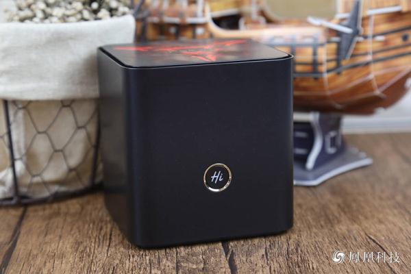 华为荣耀路由Pro游戏版图赏 支持游戏更新包预