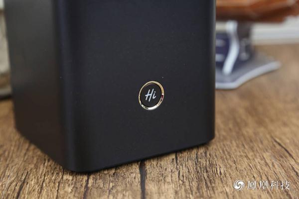 华为荣耀路由Pro游戏版图赏 支持游戏更新包预