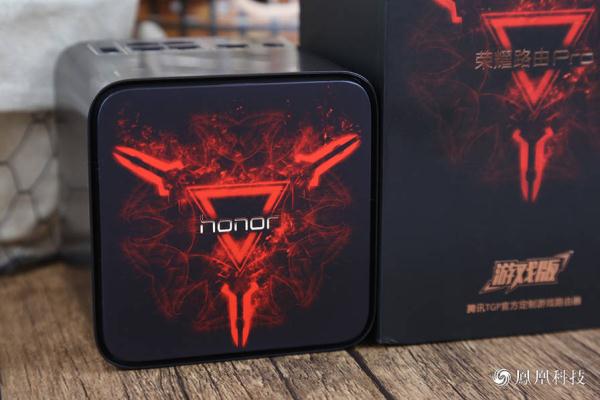 华为荣耀路由Pro游戏版图赏 支持游戏更新包预