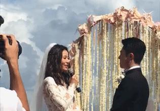 婚纱披头发_披头发婚纱造型(2)