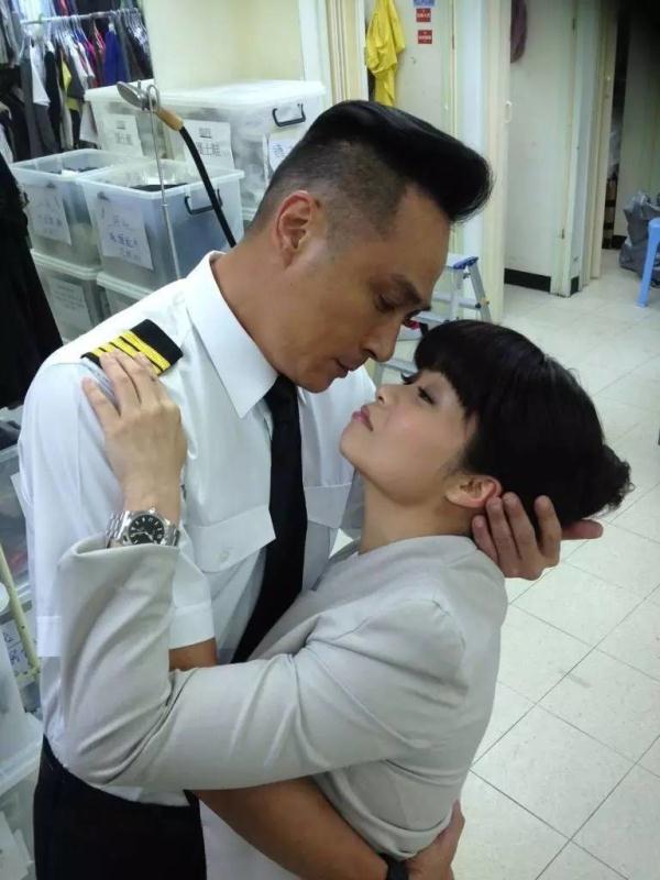 就算余文乐真的恋上小仪，也没什么不合理啊! _即时新闻 _光明网