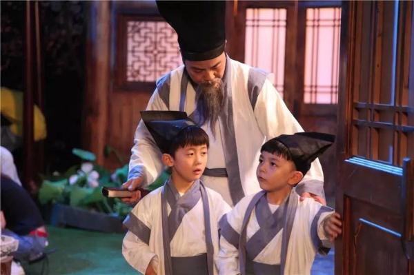 《天天向上》八周年:感谢400次的如约而至