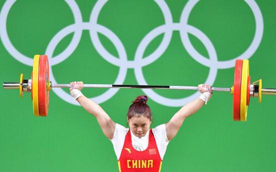 女举破世界纪录 邓薇参加奥运会就是要打破世界纪录