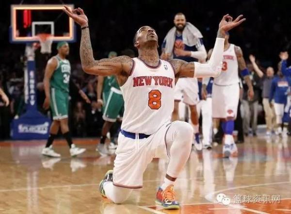 今年流行的发型_nba球员今年总收入(3)