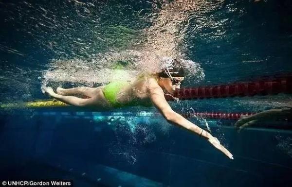 她，从地狱走出来的奥运选手，游完了生命中最美的一分钟