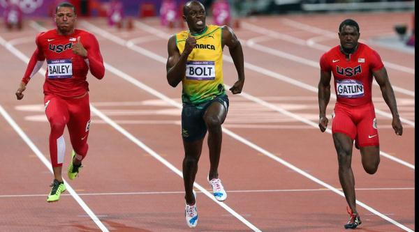 博尔特百米夺金 120年奥运历史上第一位百米三连冠