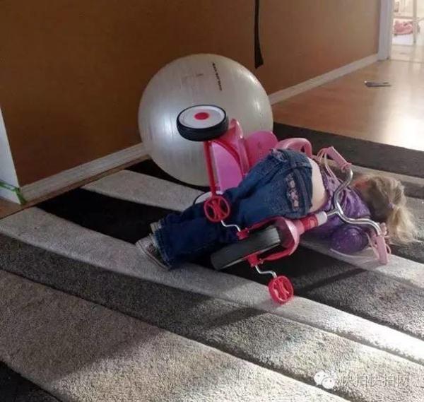 【搞笑】洪荒之力用完了 突然就觉得困了!哈哈