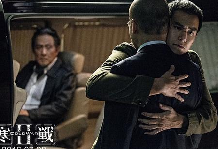 梁家辉被开罚单 梁家辉询问交警开罚单网友以为拍戏