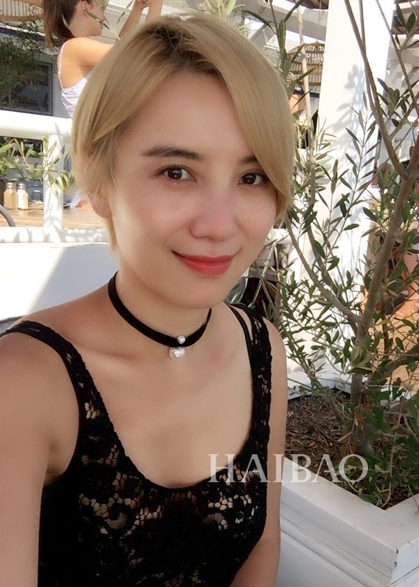 宋佳剪了酷炫狂拽短粉发，小花老师摇身一变小花爷