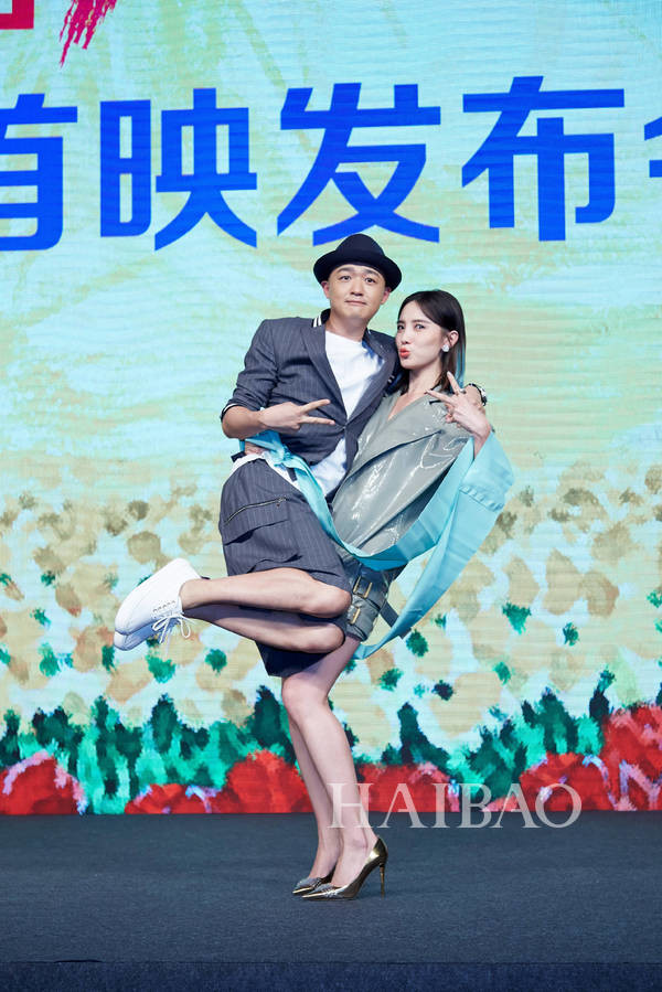 宋佳剪了酷炫狂拽短粉发，小花老师摇身一变小花爷